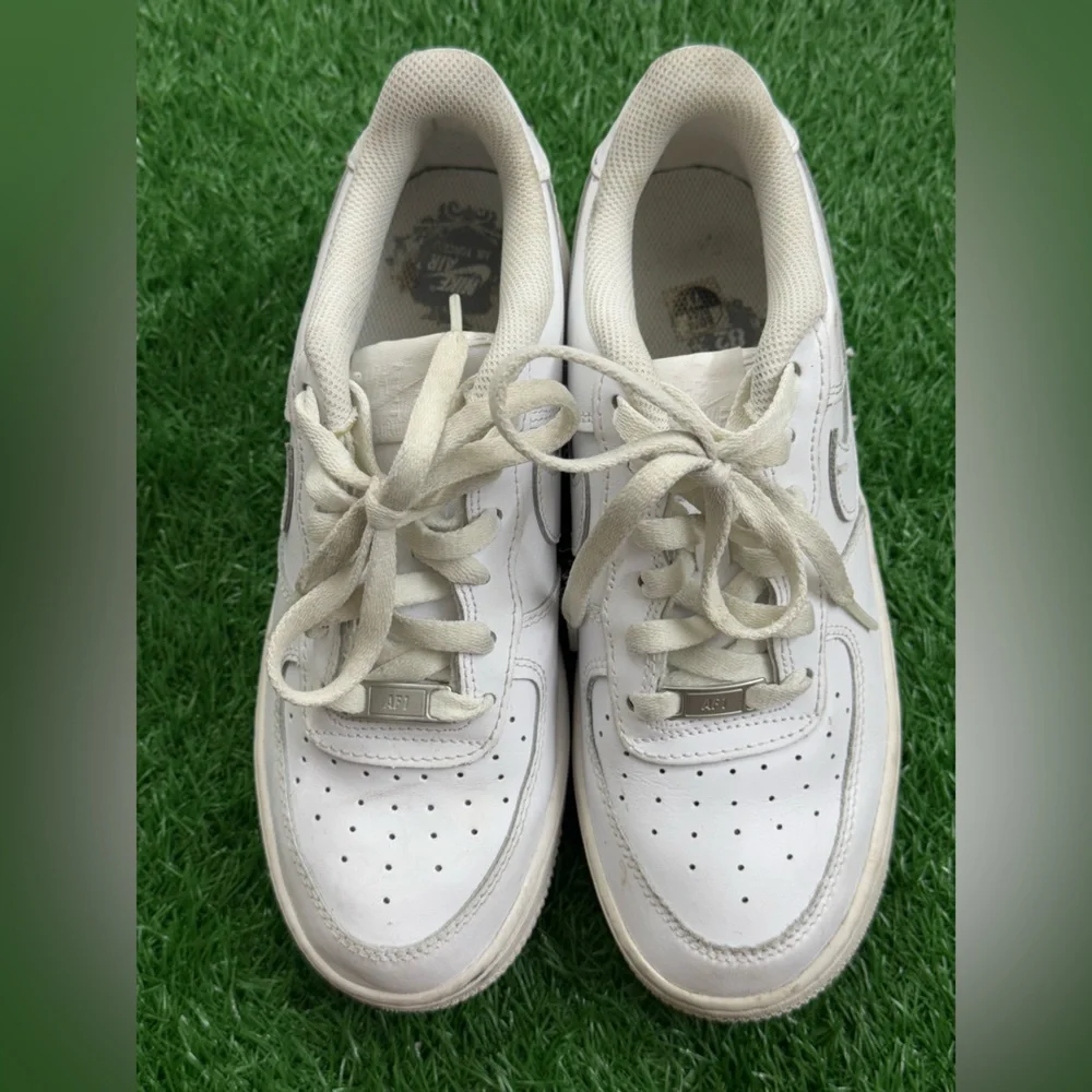 Nike Unisex Sneaker’s‎ Kids Air Force 1 Size 7